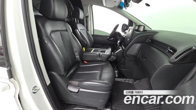 Hyundai Staria Cargo 3-Seater Modern 2023 — фото 26