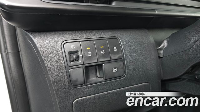 Hyundai Staria Cargo 3-Seater Modern 2023 — фото 29