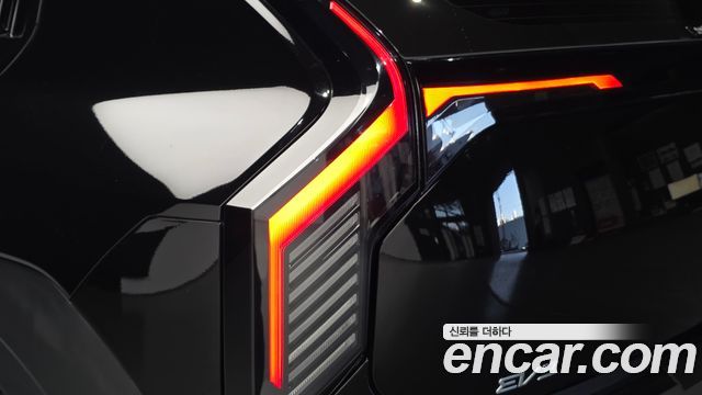 Kia EV3 Long Range 2WD Earth 2025 — фото 23