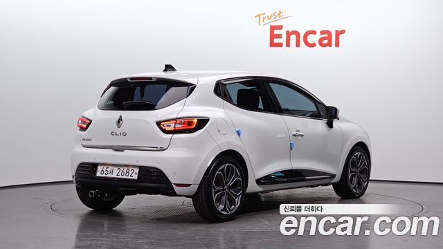 Renault Korea Clio Iconic 2019 — фото 2