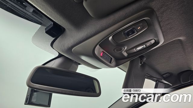 Renault Korea Clio Iconic 2019 — фото 18