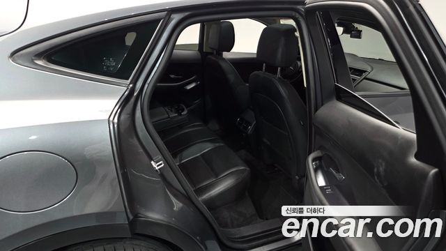 Jaguar E-PACE D180 S 2019 — фото 12