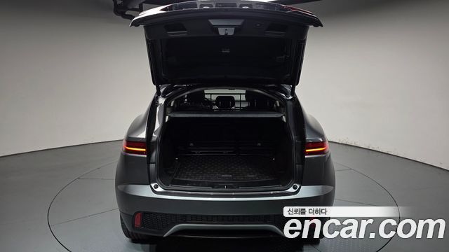 Jaguar E-PACE D180 S 2019 — фото 20