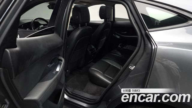 Jaguar E-PACE D180 S 2019 — фото 26