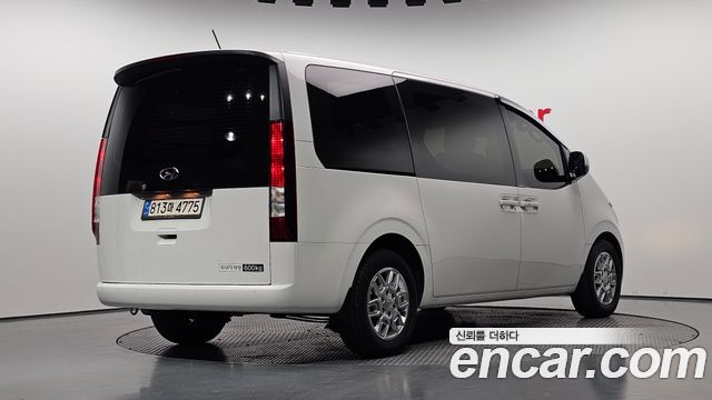 Hyundai Staria Cargo 5-Seater Modern 2023 — фото 2