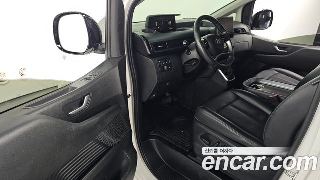 Hyundai Staria Cargo 5-Seater Modern 2023 — фото 10