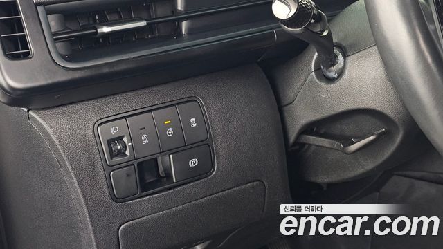 Hyundai Staria Cargo 5-Seater Modern 2023 — фото 18