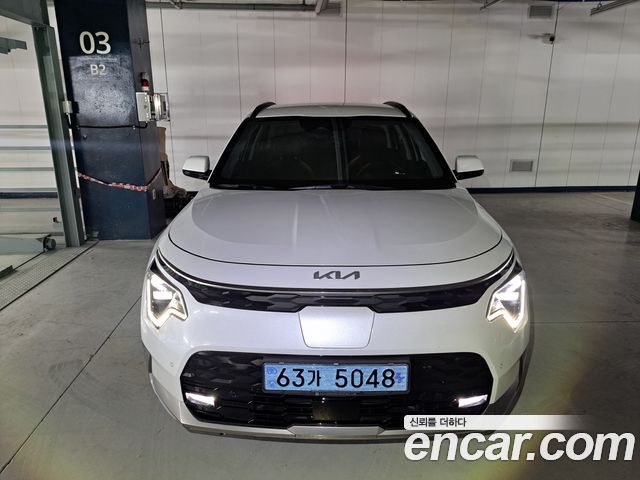Kia Niro EV Earth 2023 — фото 2