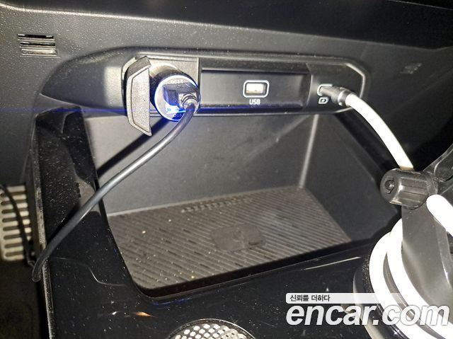 Kia Niro EV Earth 2023 — фото 20