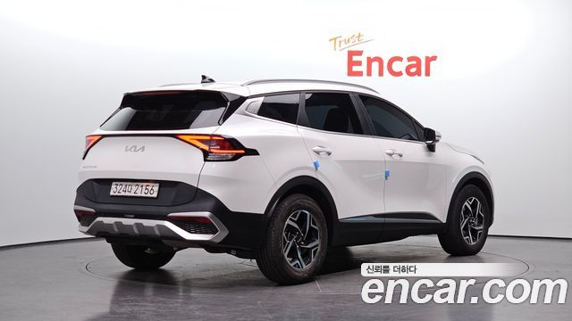 Kia Sportage (V) Diesel 2.0 2WD Prestige 2023 — фото 2