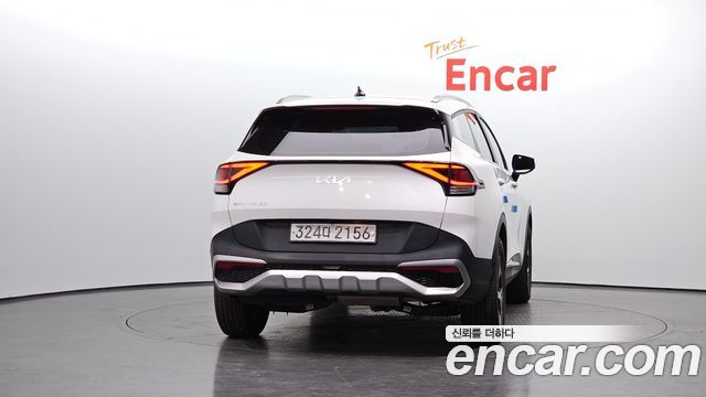Kia Sportage (V) Diesel 2.0 2WD Prestige 2023 — фото 4