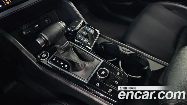 Kia Sportage (V) Diesel 2.0 2WD Prestige 2023 — фото 9