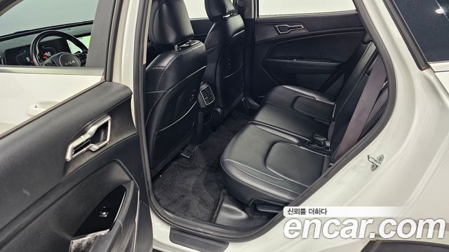 Kia Sportage (V) Diesel 2.0 2WD Prestige 2023 — фото 12