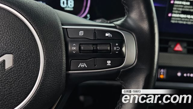 Kia Sportage (V) Diesel 2.0 2WD Prestige 2023 — фото 16