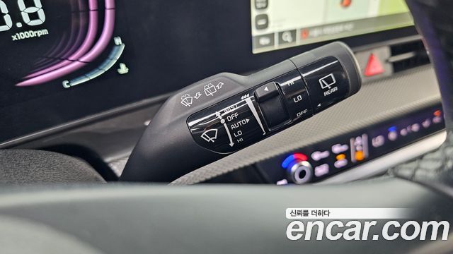 Kia Sportage (V) Diesel 2.0 2WD Prestige 2023 — фото 20