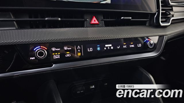 Kia Sportage (V) Diesel 2.0 2WD Prestige 2023 — фото 29