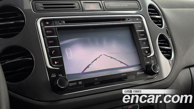 Volkswagen Tiguan 2.0 TDI Comfort 5N 2014 — фото 14