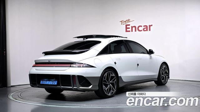Hyundai Ioniq 6 Long Range Exclusive + 2023 — фото 2