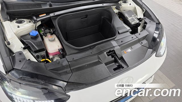 Hyundai Ioniq 6 Long Range Exclusive + 2023 — фото 6