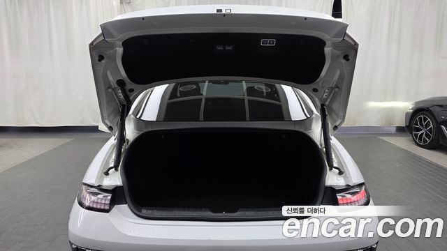 Hyundai Ioniq 6 Long Range Exclusive + 2023 — фото 20