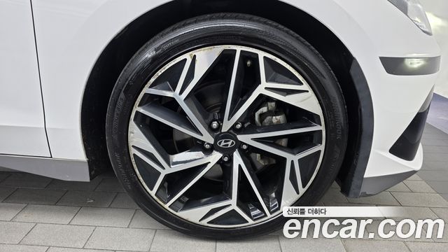 Hyundai Ioniq 6 Long Range Exclusive + 2023 — фото 21