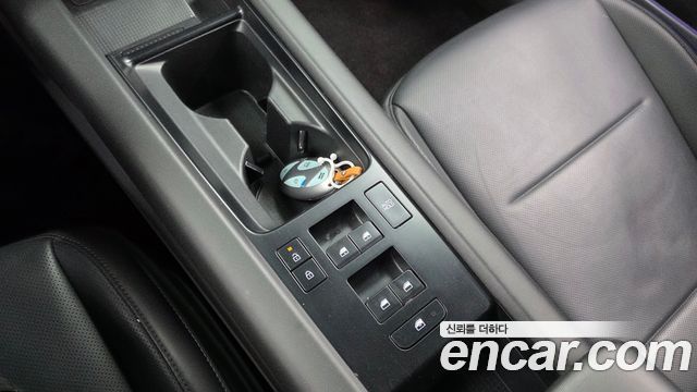 Hyundai Ioniq 6 Long Range Exclusive + 2023 — фото 30