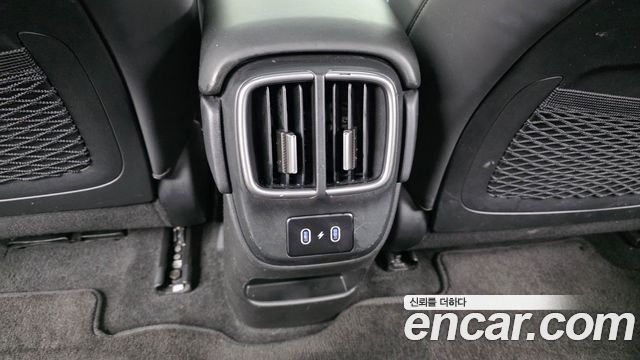 Hyundai Ioniq 6 Long Range Exclusive + 2023 — фото 32