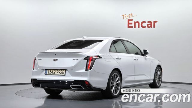 Cadillac CT4 2.0 Sport 2021 — фото 2