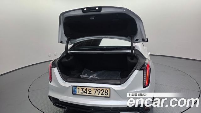 Cadillac CT4 2.0 Sport 2021 — фото 36