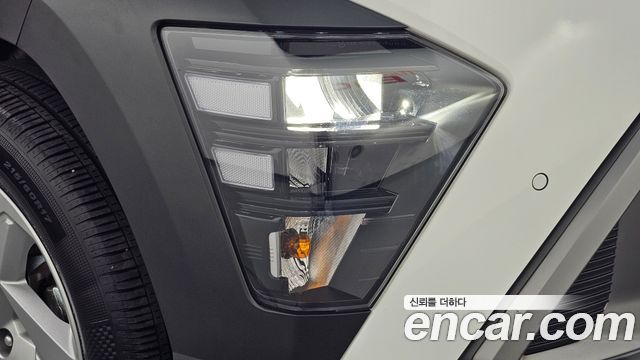 Hyundai Kona (SX2) Gasoline 1.6 Turbo 2WD Premium 2023 — фото 28