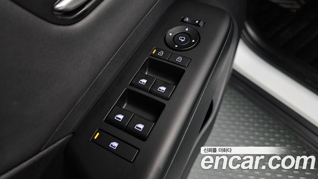 Hyundai Kona (SX2) Gasoline 1.6 Turbo 2WD Premium 2023 — фото 34