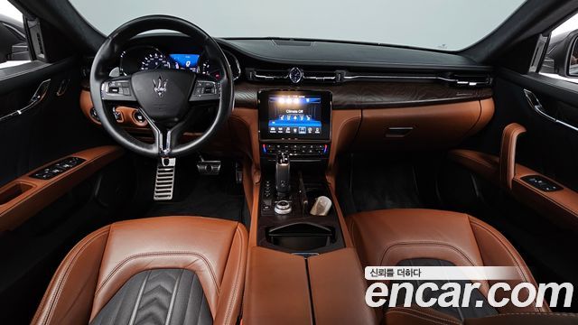 Maserati Quattroporte S Q4 3.0 V6 Granlusso 2019 — фото 7