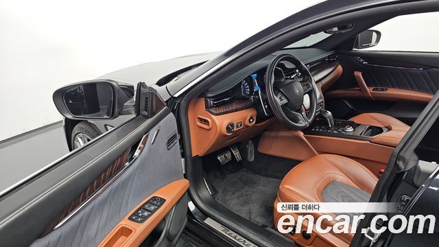 Maserati Quattroporte S Q4 3.0 V6 Granlusso 2019 — фото 10