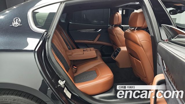 Maserati Quattroporte S Q4 3.0 V6 Granlusso 2019 — фото 11