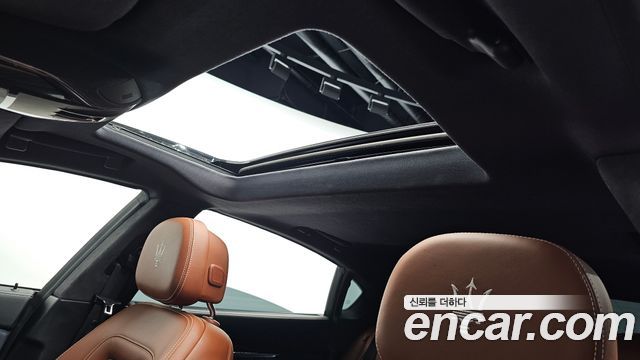 Maserati Quattroporte S Q4 3.0 V6 Granlusso 2019 — фото 18