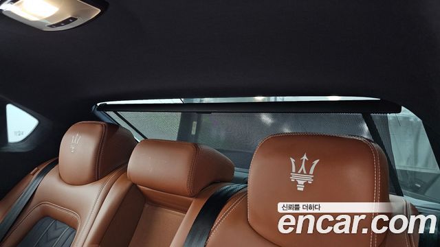 Maserati Quattroporte S Q4 3.0 V6 Granlusso 2019 — фото 28