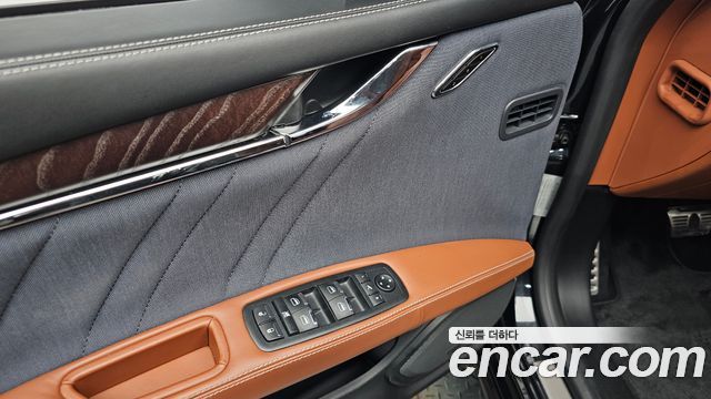 Maserati Quattroporte S Q4 3.0 V6 Granlusso 2019 — фото 37