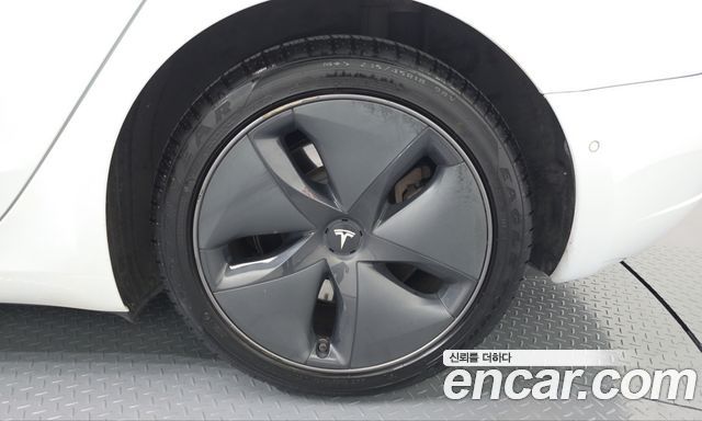 Tesla Model 3 Long Range AWD 2020 — фото 21