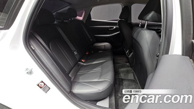 Hyundai Sonata (DN8) 2.0 Premium 2021 — фото 12