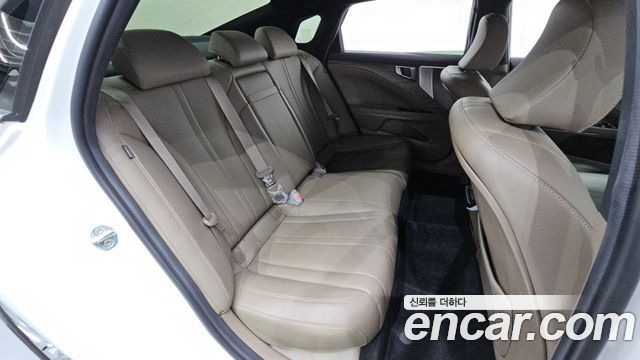 Kia K8 2.5 Gasoline 2WD Noblesse Light 2022 — фото 11