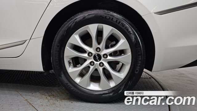 Kia K8 2.5 Gasoline 2WD Noblesse Light 2022 — фото 21