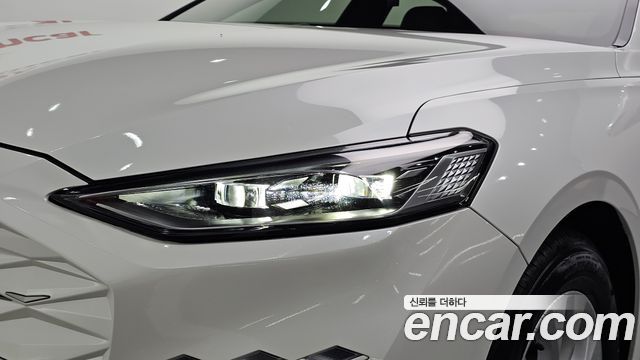 Kia K8 2.5 Gasoline 2WD Noblesse Light 2022 — фото 22