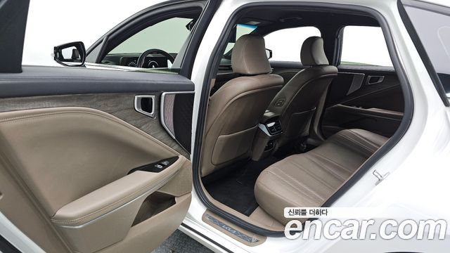Kia K8 2.5 Gasoline 2WD Noblesse Light 2022 — фото 26