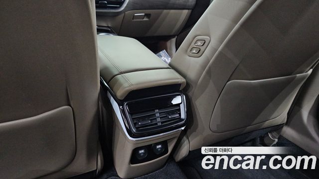 Kia K8 2.5 Gasoline 2WD Noblesse Light 2022 — фото 29