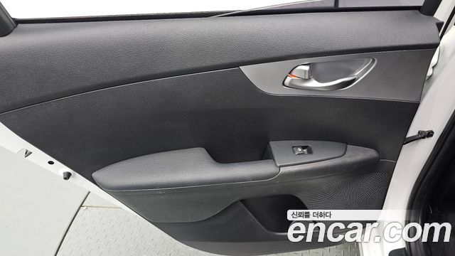 Kia K3 (II) 1.6 Prestige 2022 — фото 25