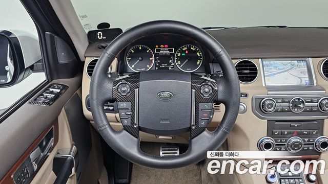 Land Rover Discovery 4 3.0 SDV6 HSE 2016 — фото 13