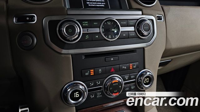 Land Rover Discovery 4 3.0 SDV6 HSE 2016 — фото 17