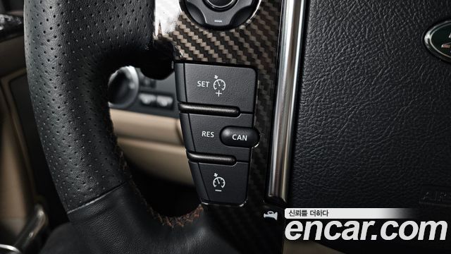 Land Rover Discovery 4 3.0 SDV6 HSE 2016 — фото 27