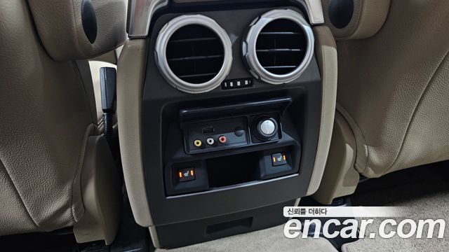Land Rover Discovery 4 3.0 SDV6 HSE 2016 — фото 29