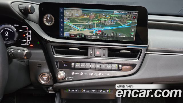 Lexus ES300h (VII) Luxury Plus 2023 — фото 17
